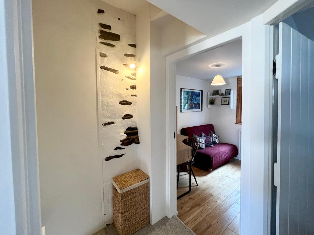 Pass The Keys 64 Church Street Characterful 2-Bed Cottage In The Heart Of Town Kingsbridge  Bagian luar foto