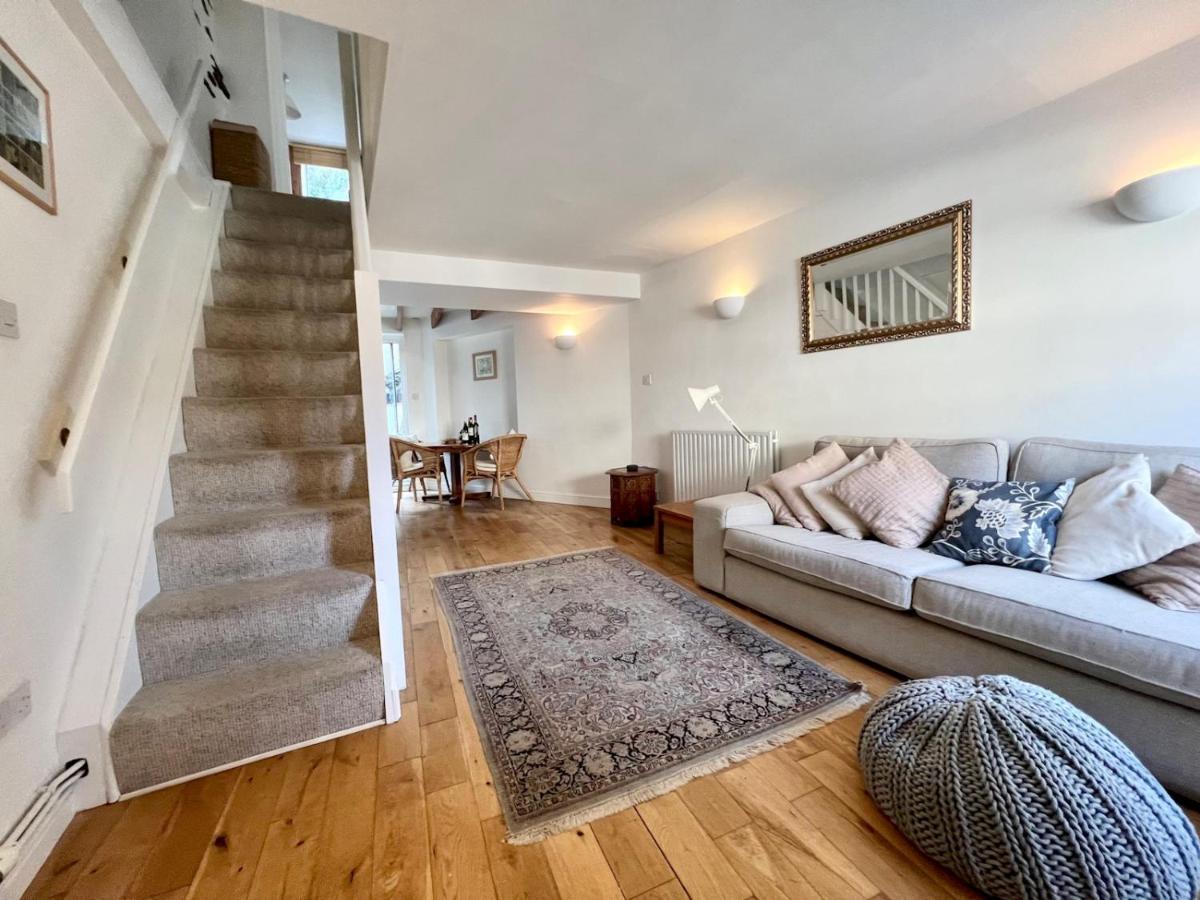 Pass The Keys 64 Church Street Characterful 2-Bed Cottage In The Heart Of Town Kingsbridge  Bagian luar foto